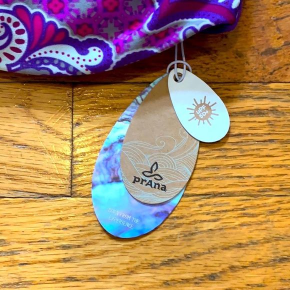 Prana Cosima top in Dusted Peri Jasmine medium - Picture 4 of 6